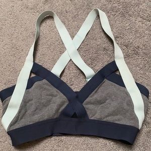 Community sports bra